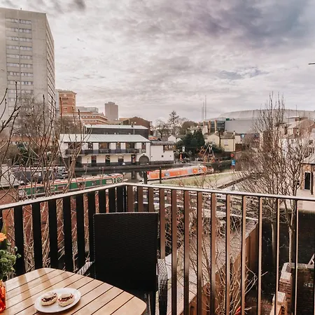 Canal View, Grade Ii Industrial Style, Fast Wifi, Family, Contractors *